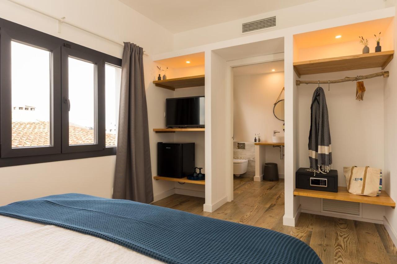 Pardela Menorca Hotel Es Castell  Bagian luar foto
